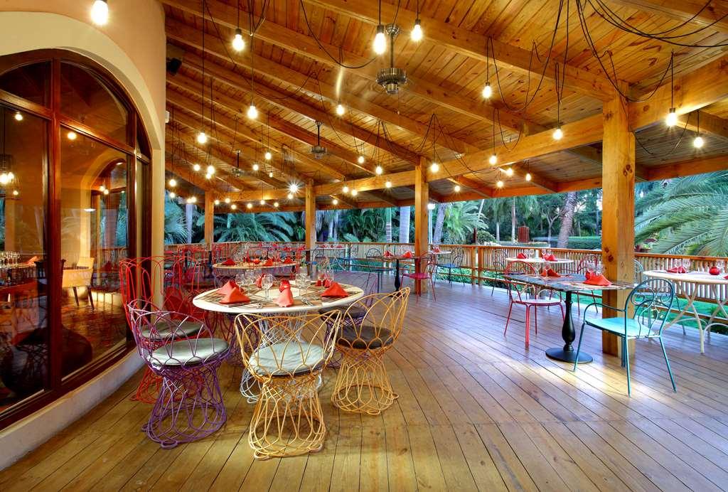 Grand Palladium Palace & Casino Station touristique